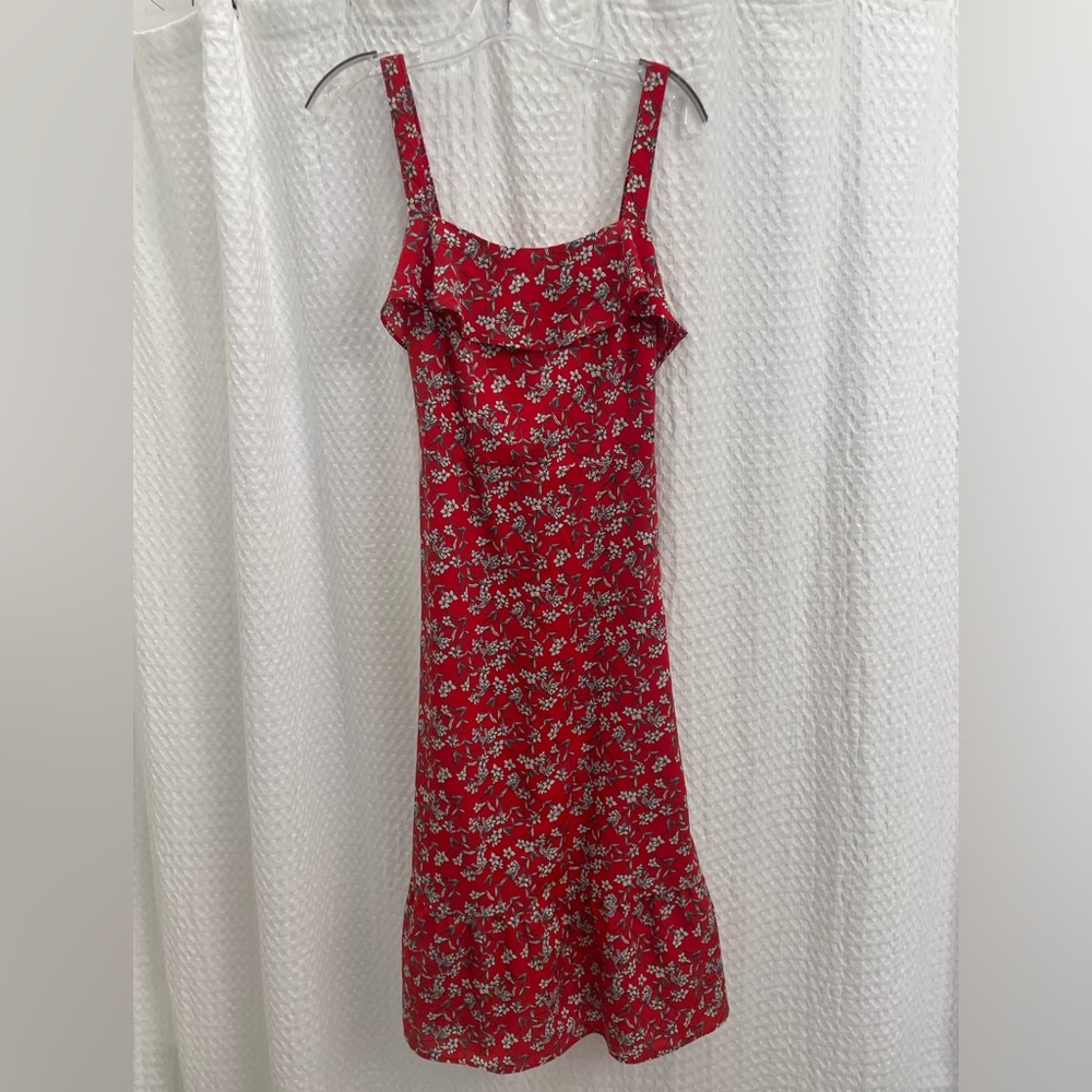 Banana Republic Dress. Red, Size 6. Lightly worn. - Picture 2 of 4